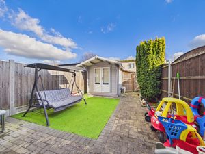 Photo 15- click for photo gallery